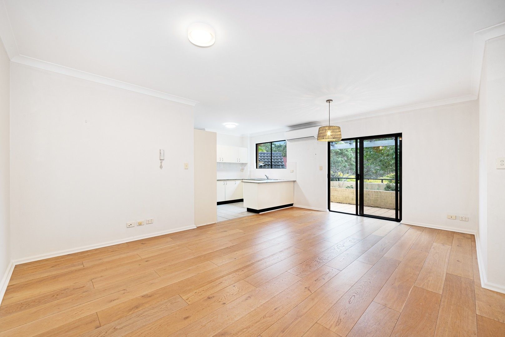 3 bedrooms Apartment / Unit / Flat in 4/34-38 Station Street NAREMBURN NSW, 2065