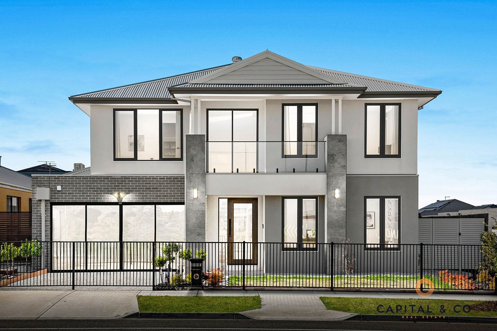 5 bedrooms House in 135 Balmain Road MICKLEHAM VIC, 3064
