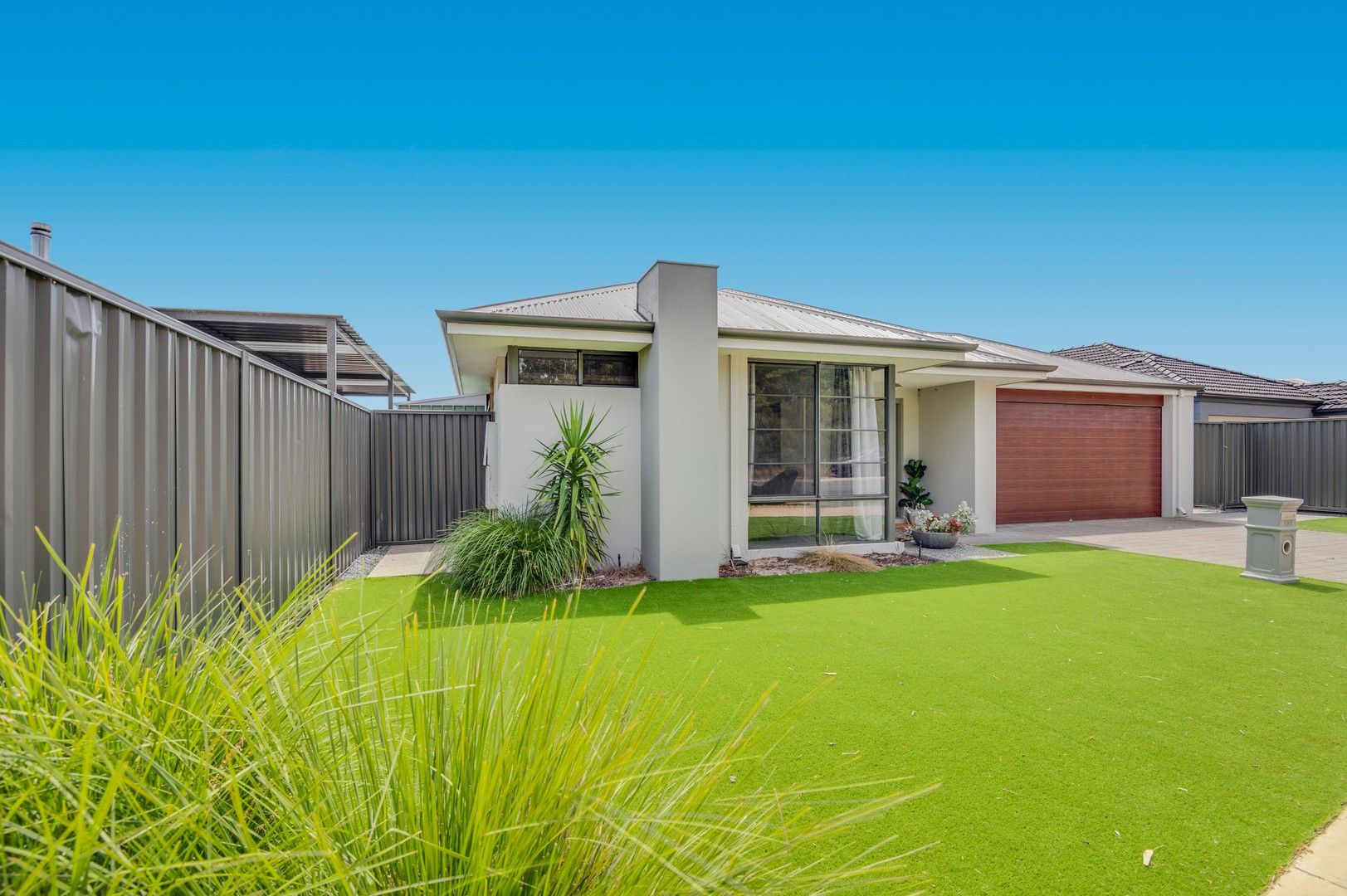4 bedrooms House in 132 Woolcoot Road WELLARD WA, 6170