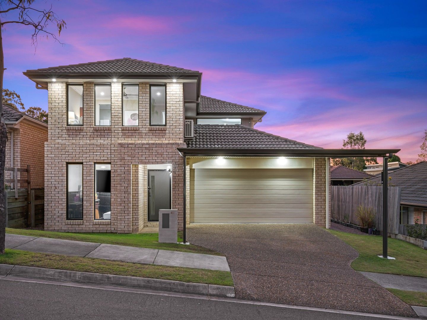 4 bedrooms House in 53 Waratah Crescent SPRINGFIELD LAKES QLD, 4300