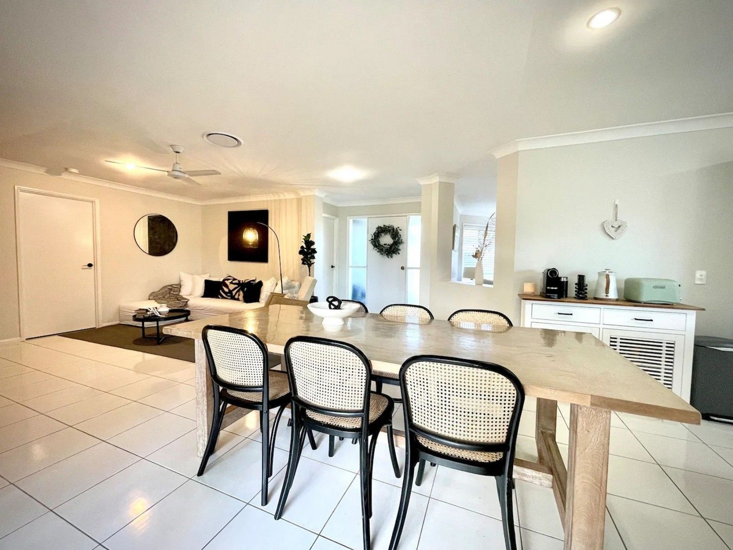 4 bedrooms House in 4 Euodia Close BURLEIGH HEADS QLD, 4220