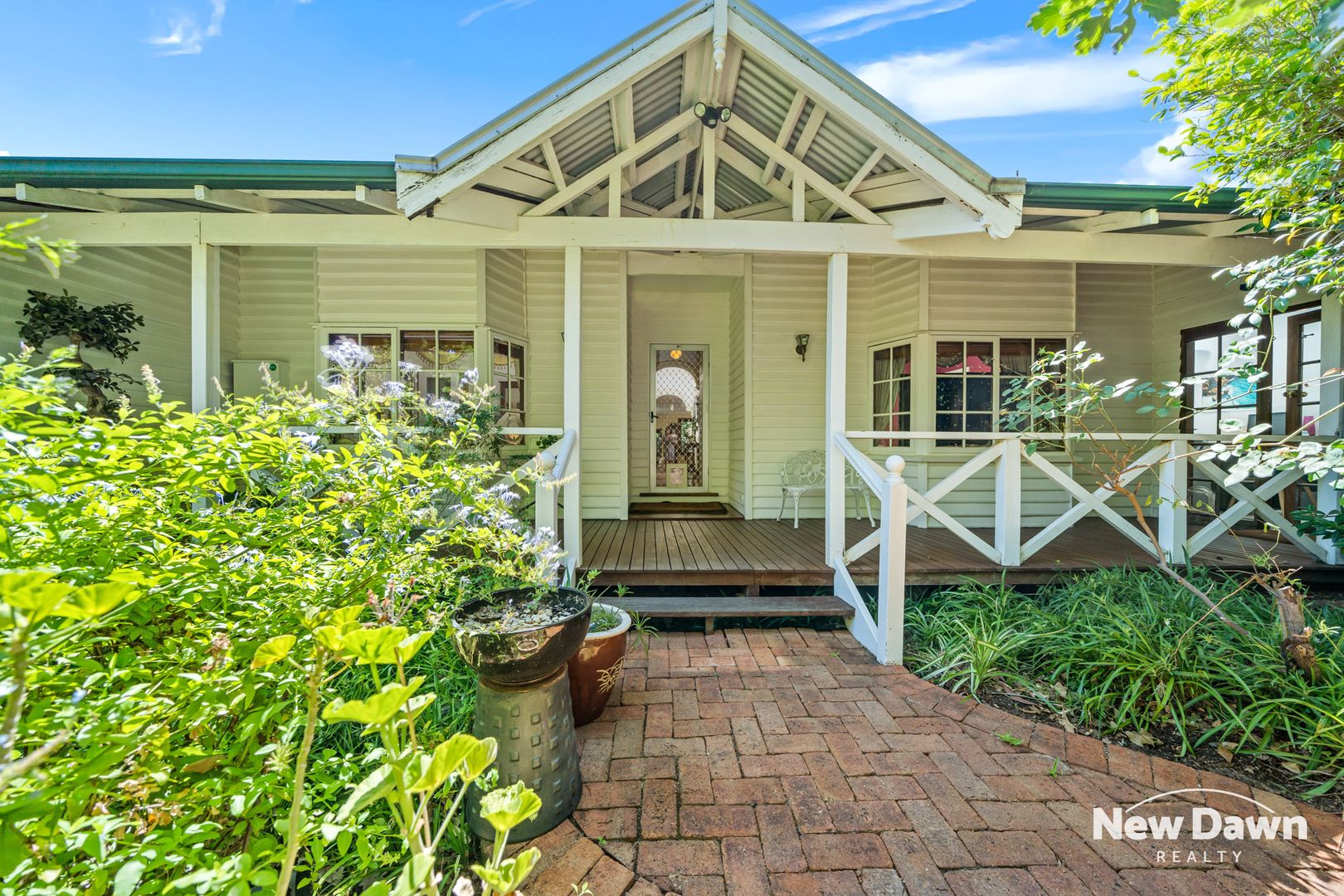 11 Lindsay Street, Kalamund Property History & Address Research Domain