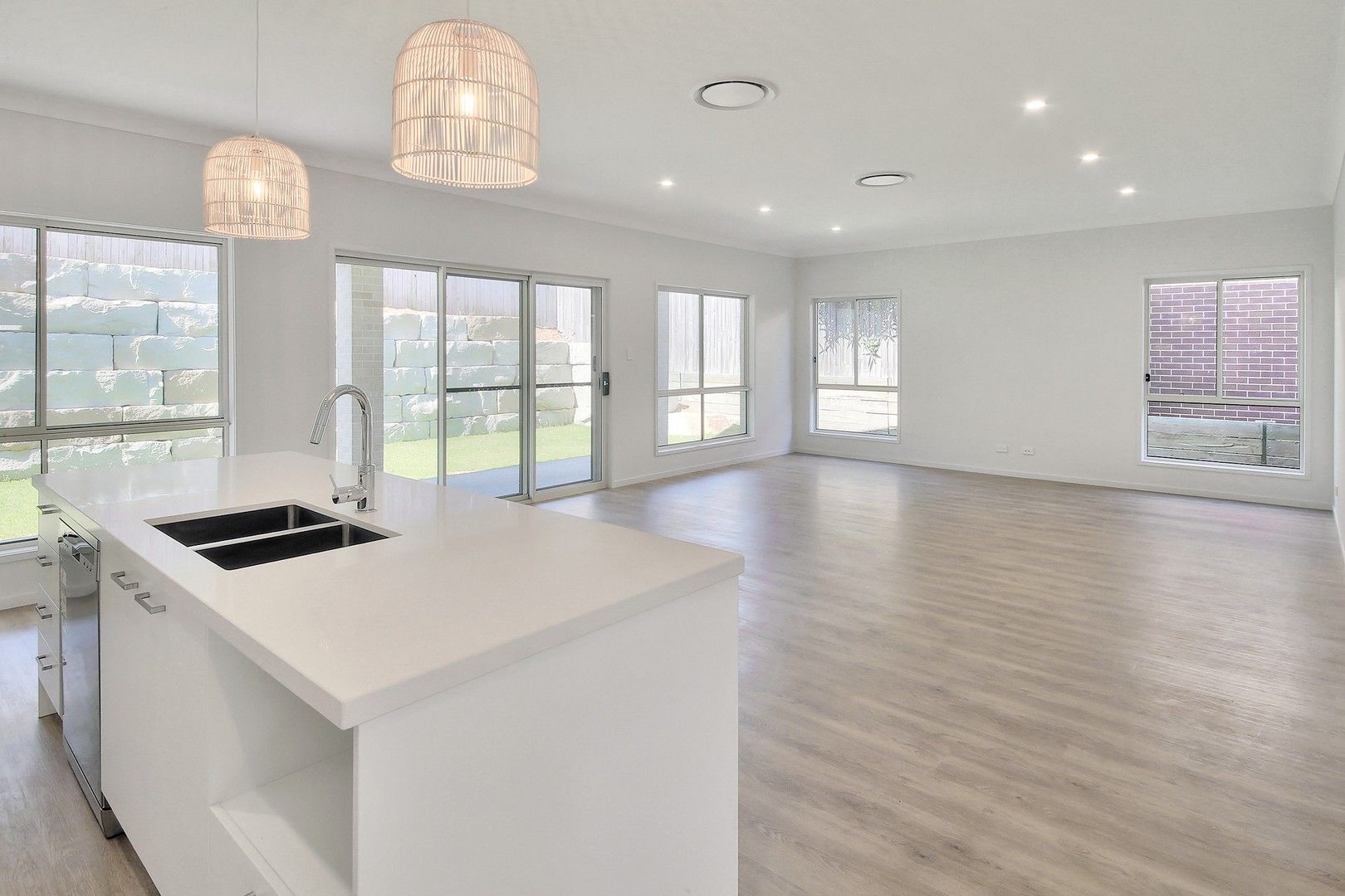 4 bedrooms New House & Land in  MOOROOKA QLD, 4105