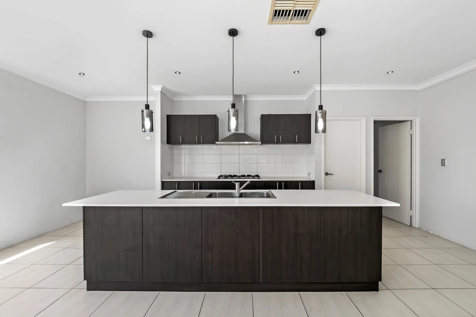 Additional image 5 of 17 Chieftain Pass, Madora Bay WA 6210