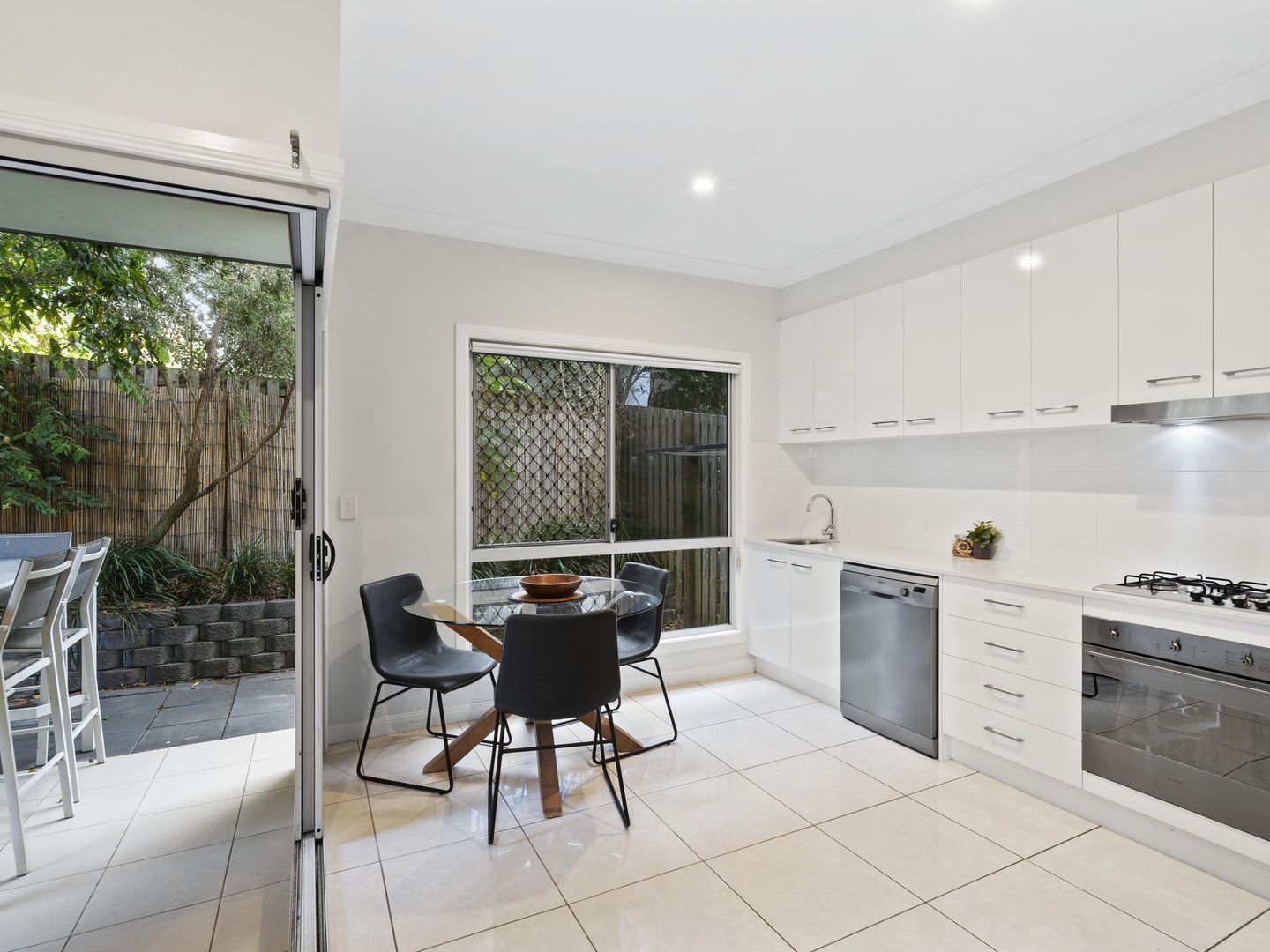 4/165 Stratton Terrace, Manly QLD 4179, Image 1