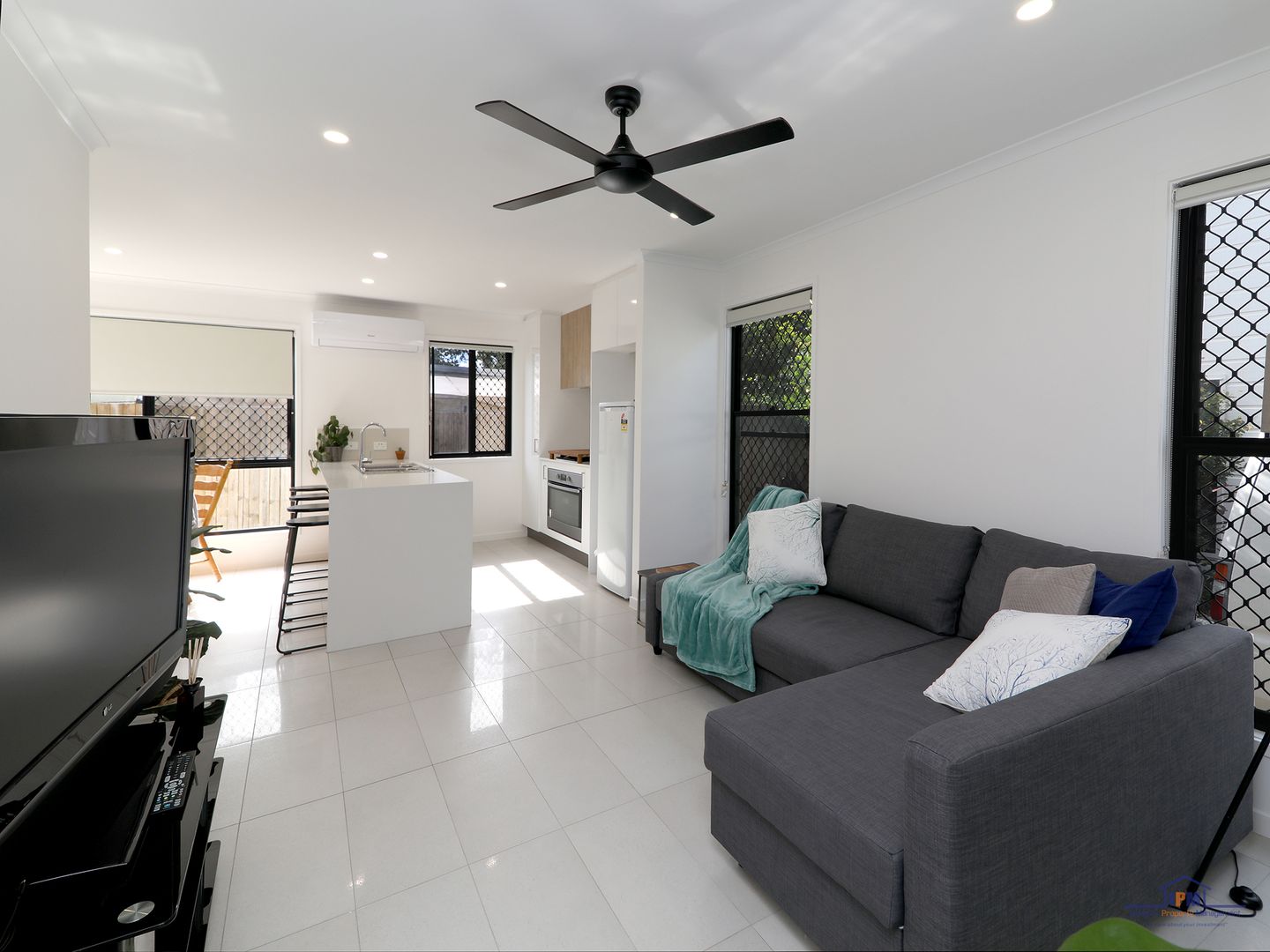 3/100 Spitfire Avenue, Strathpine QLD 4500, Image 2