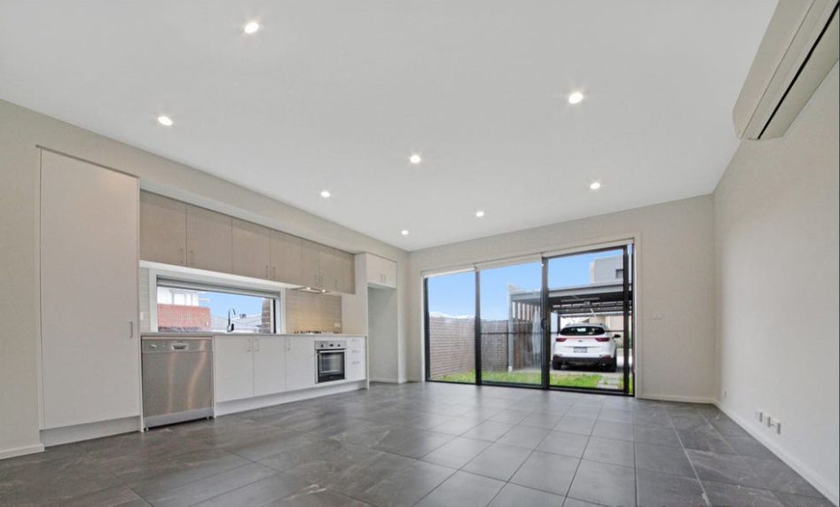 10 Mezzo Walk, Greenvale VIC 3059 Apartment For Rent Domain