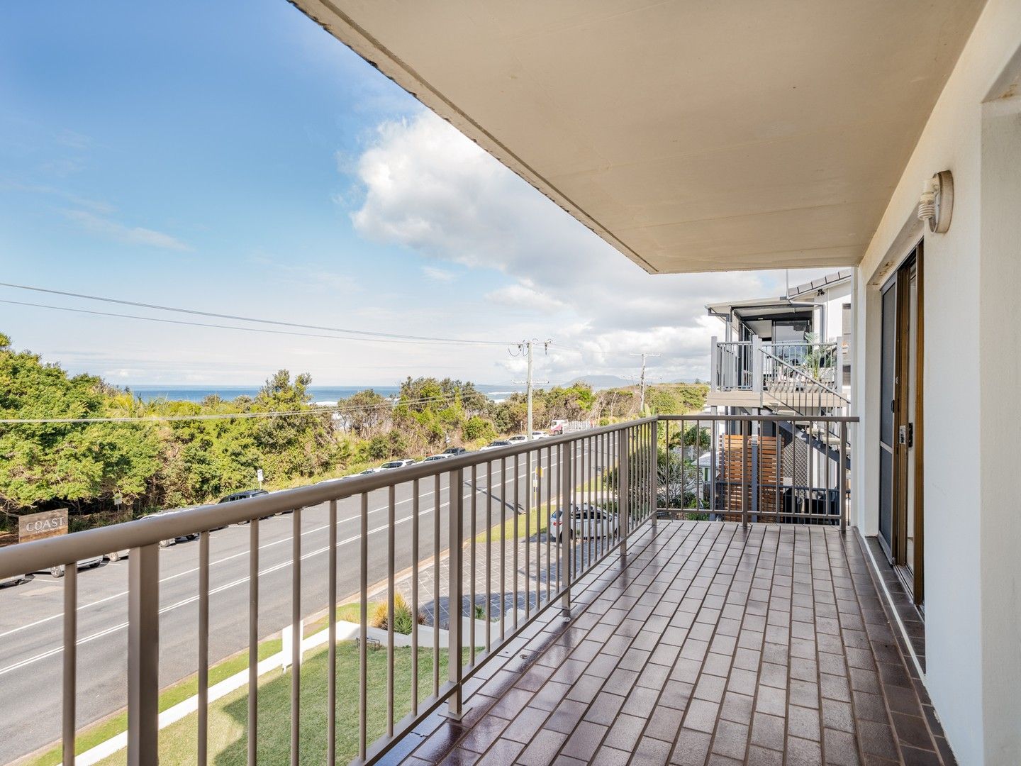 3 bedrooms Apartment / Unit / Flat in 2/43 Matthew Flinders Drive PORT MACQUARIE NSW, 2444