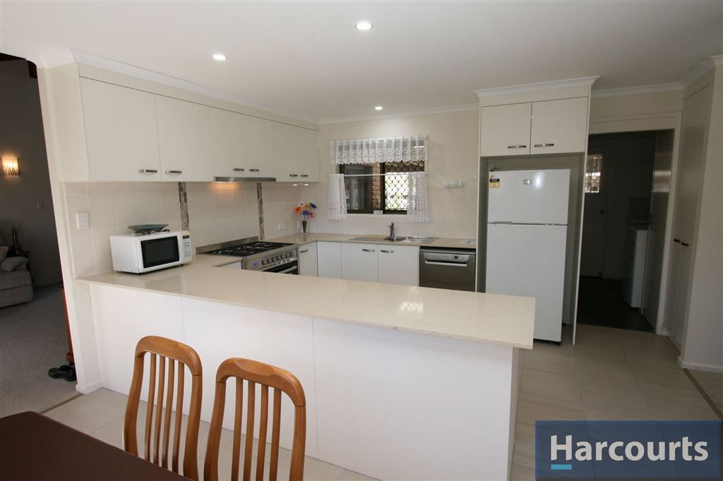 26 Clark Terrace, Sandstone Point QLD 4511, Image 2