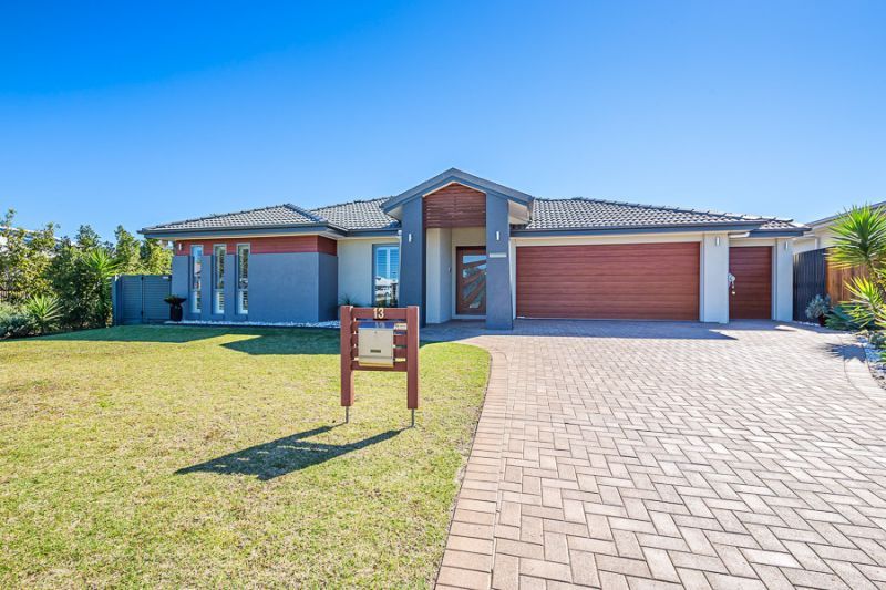 13 Honeymyrtle Street, Banksia Beach QLD 4507, Image 0