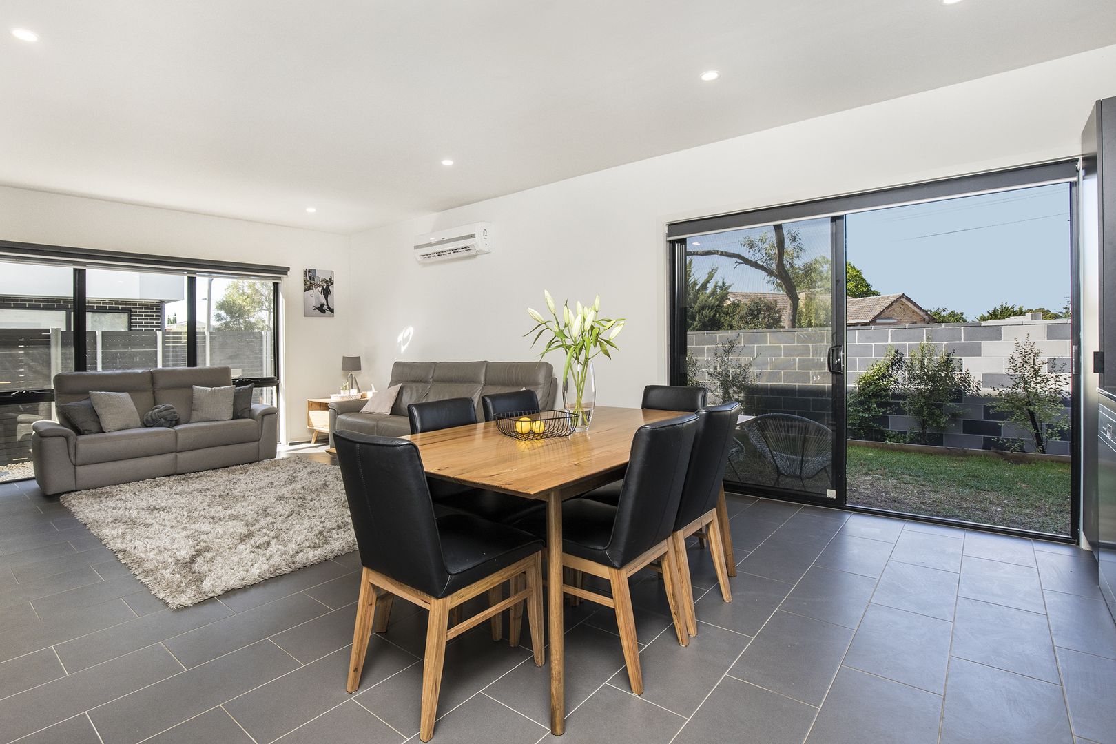 1 Poble Walk, Avondale Heights VIC 3034, Image 2