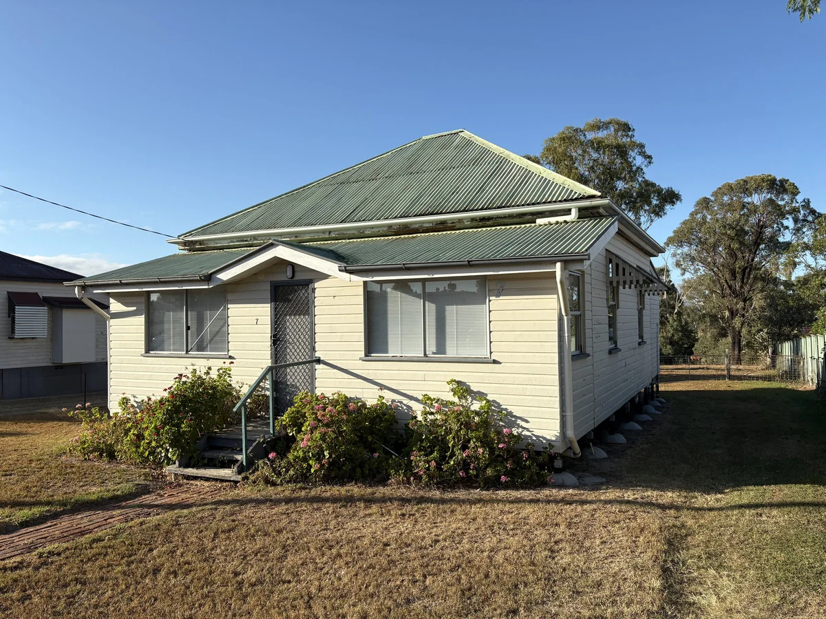 7 Percy Street, Warwick QLD 4370