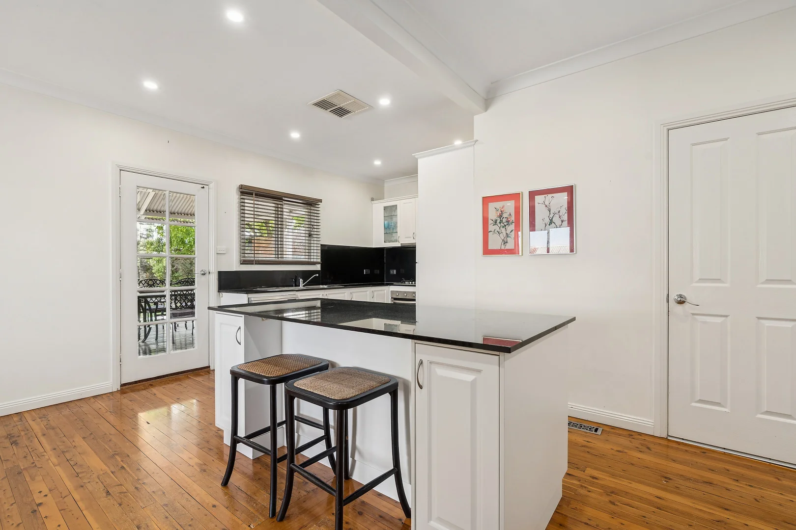 Additional image 9 of 42 Grandview Avenue, Turvey Park NSW 2650