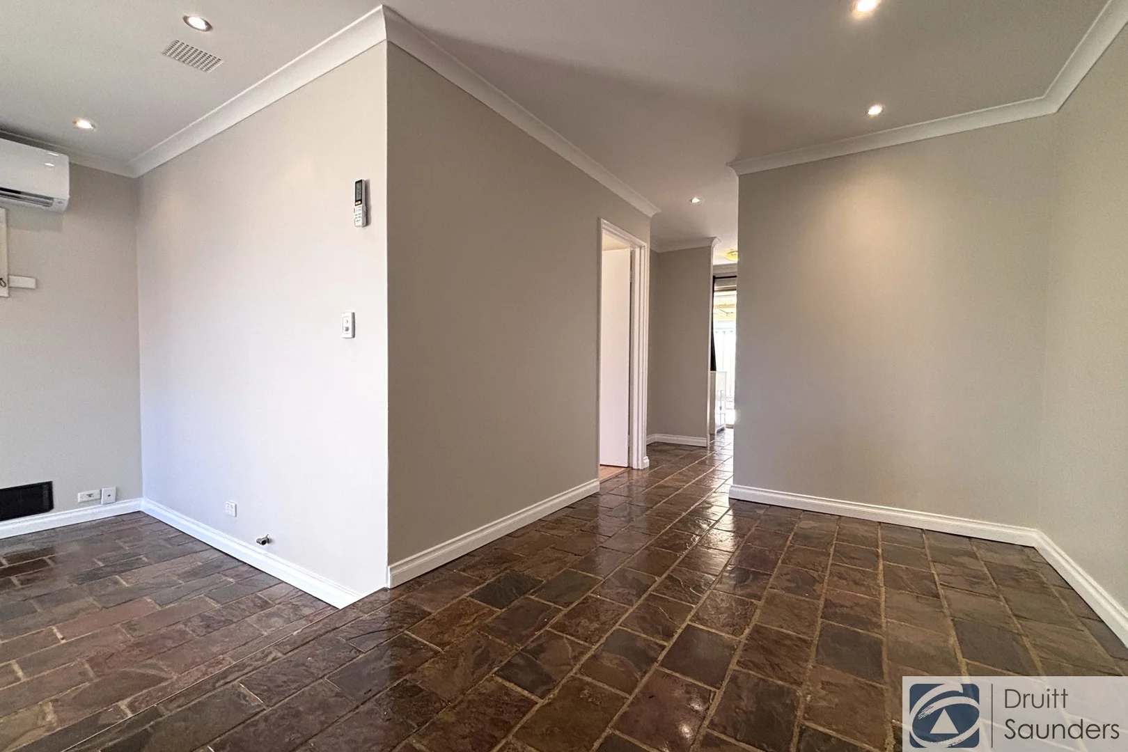 Additional image 8 of 5 Emblem Loop, Alexander Heights WA 6064