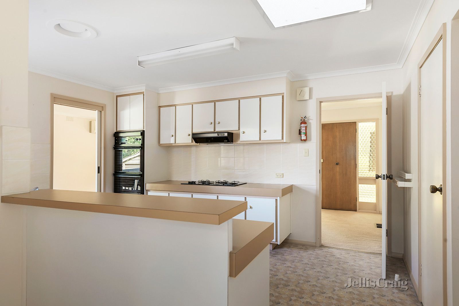 34 Cochran Avenue, Camberwell VIC 3124, Image 2