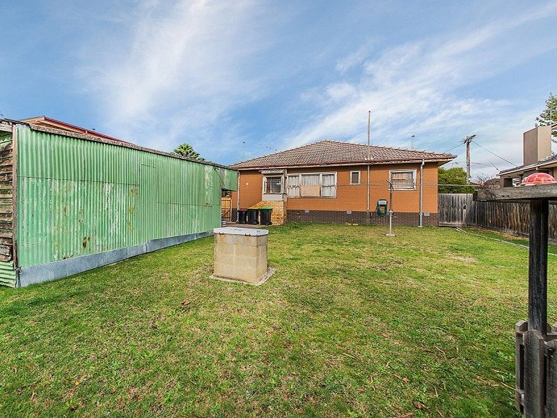 5 Avril Street, Dandenong North VIC 3175, Image 2