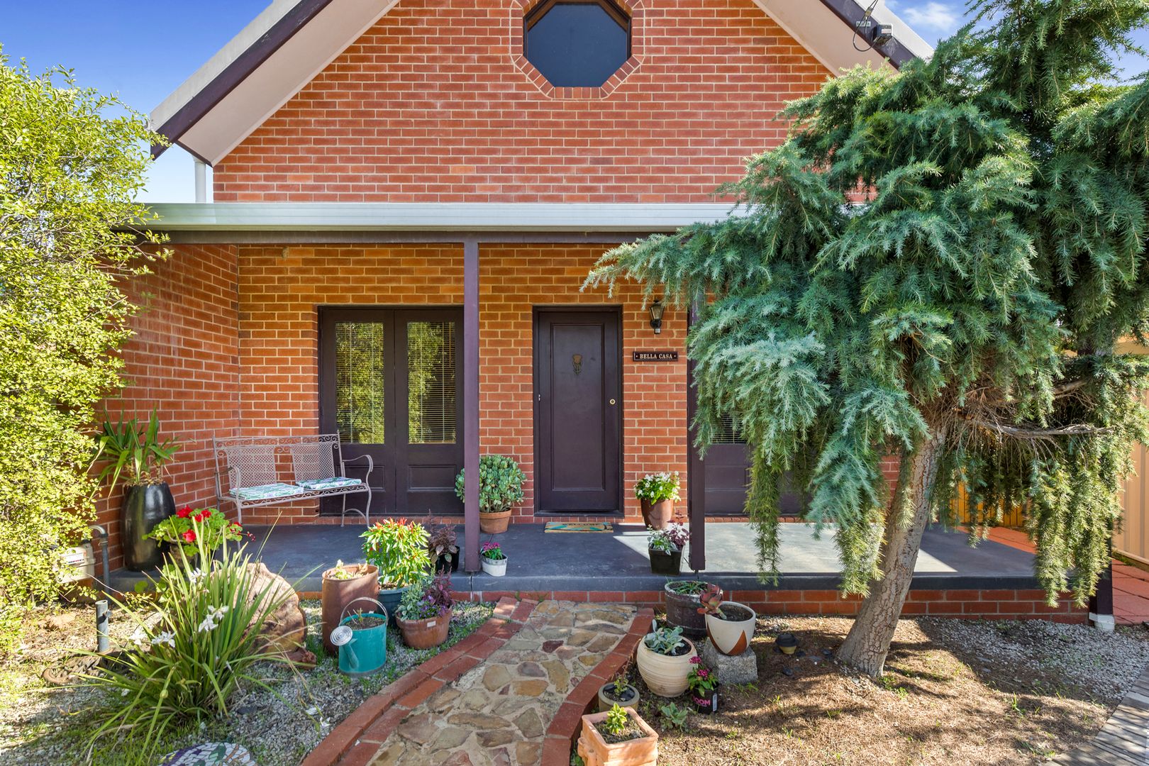 6 Pethard Place, Golden Square VIC 3555, Image 1
