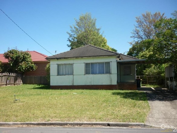 1B-1C Hiland Crescent, Smithfield NSW 2164