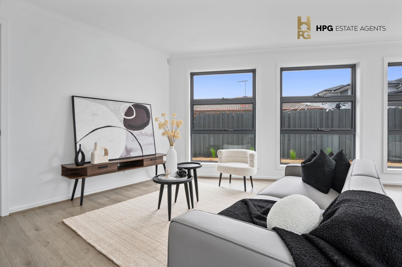 3/7 Aylesbury Crescent, Gladstone Park VIC 3043, Image 2