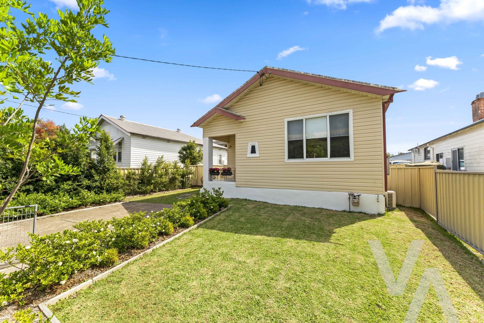 4 bedrooms House in 23 Mordue Parade JESMOND NSW, 2299