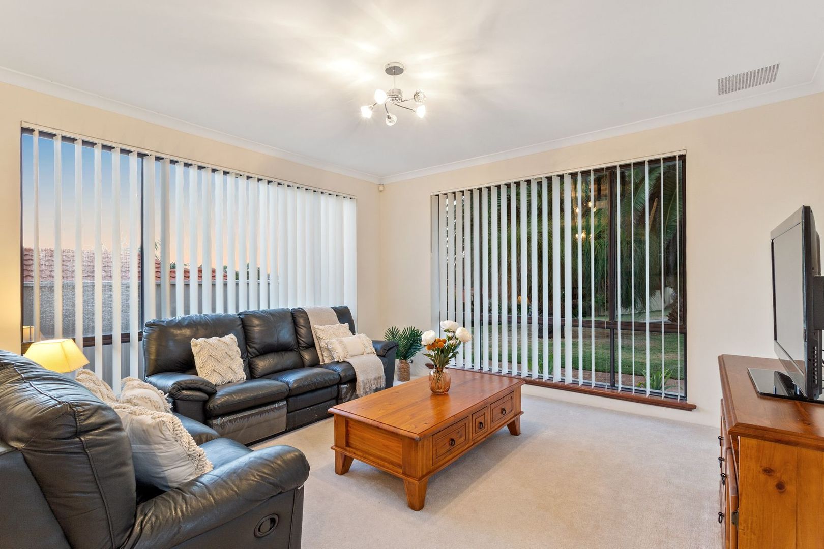 36 Cressbrook Way, Carine WA 6020, Image 1