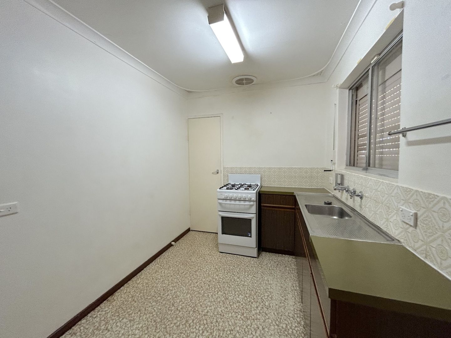 10 Tomah Road, Armadale WA 6112 House For Rent Domain