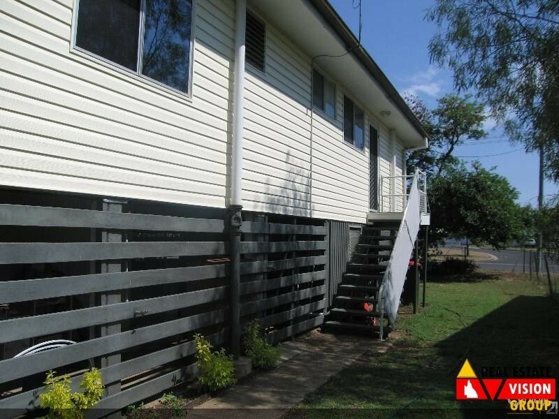 3 bedrooms House in 12 Boree St BLACKWATER QLD, 4717