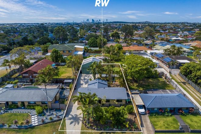 Picture of 4 Bushtree Court, BURLEIGH WATERS QLD 4220