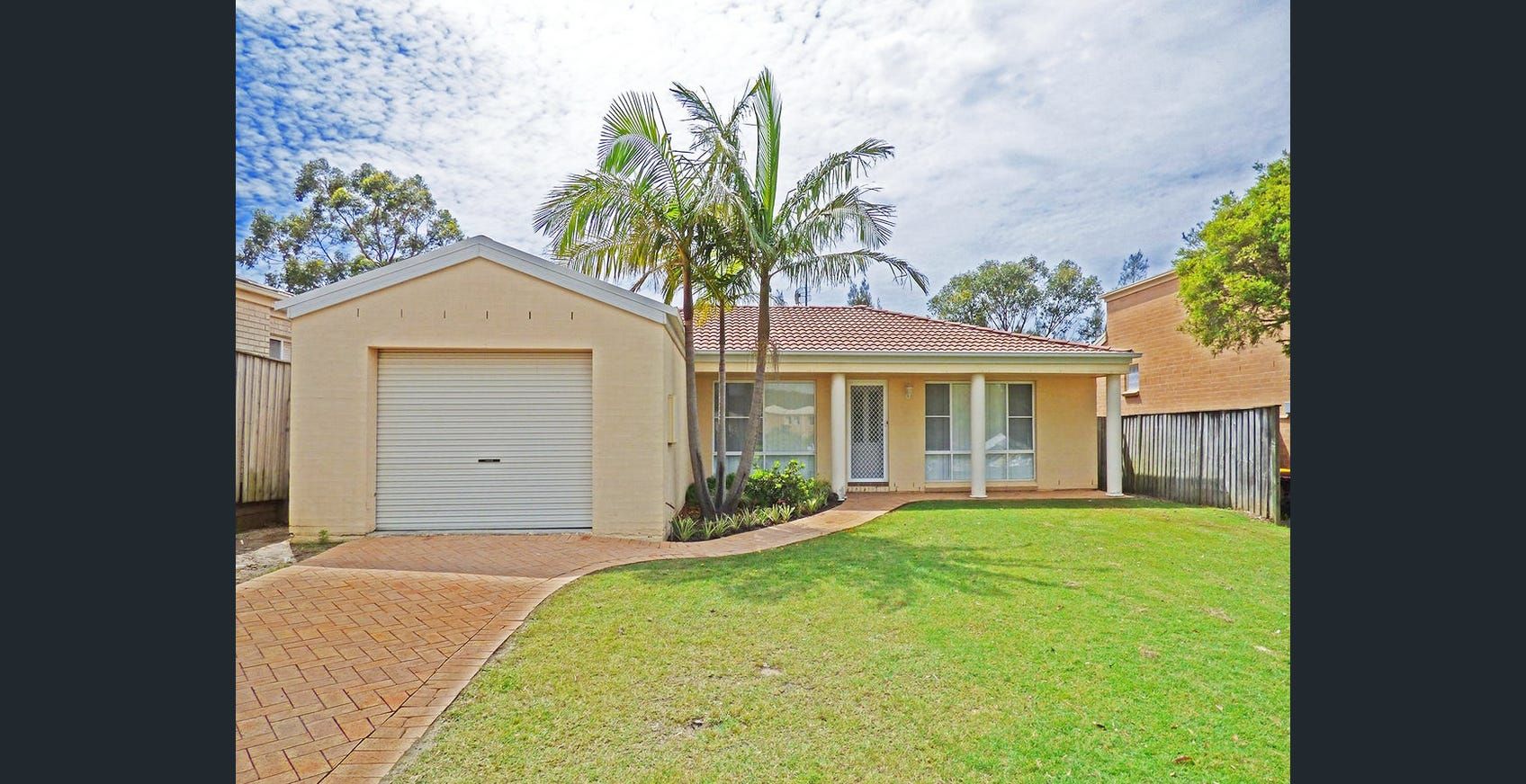 4 bedrooms House in 30 Aurora Place BATEAU BAY NSW, 2261