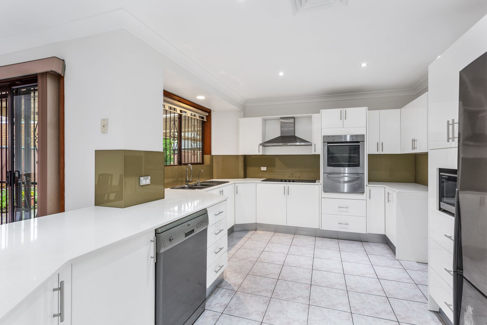 19 Mulligan Street, Bossley Park NSW 2176, Image 2