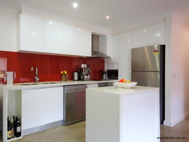 4 Holberg Street, Moonee Ponds Property History & Address Research