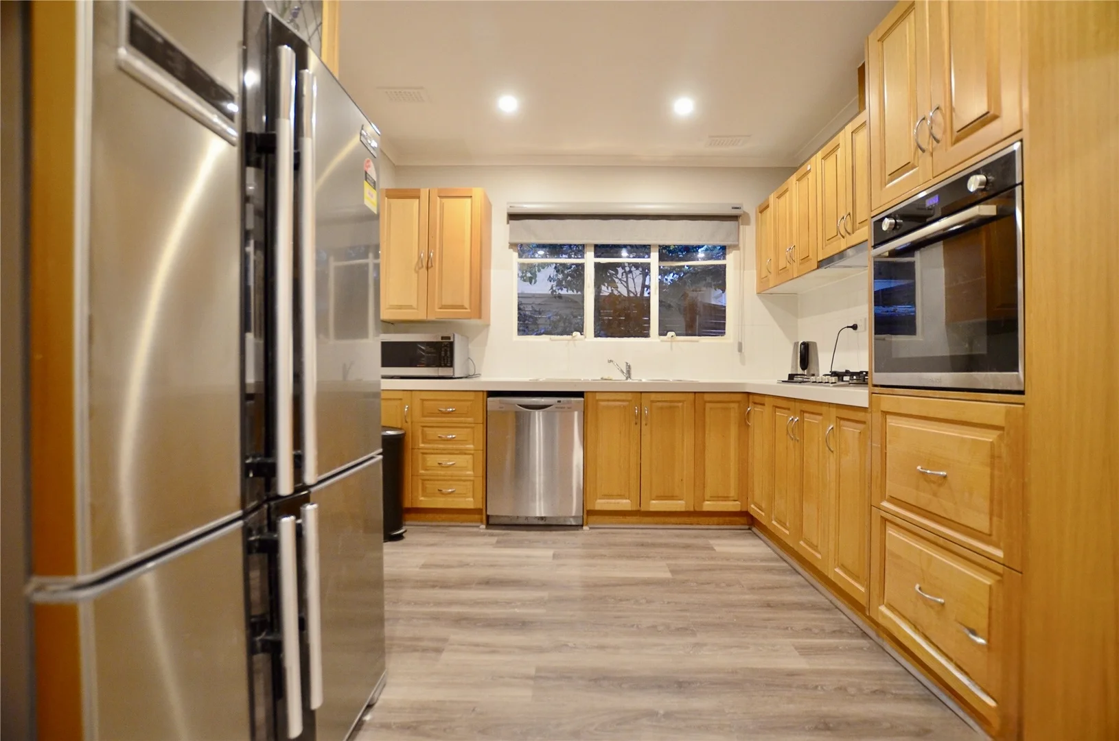 Additional image 2 of 1/36 Jindabyne Avenue, Chadstone VIC 3148