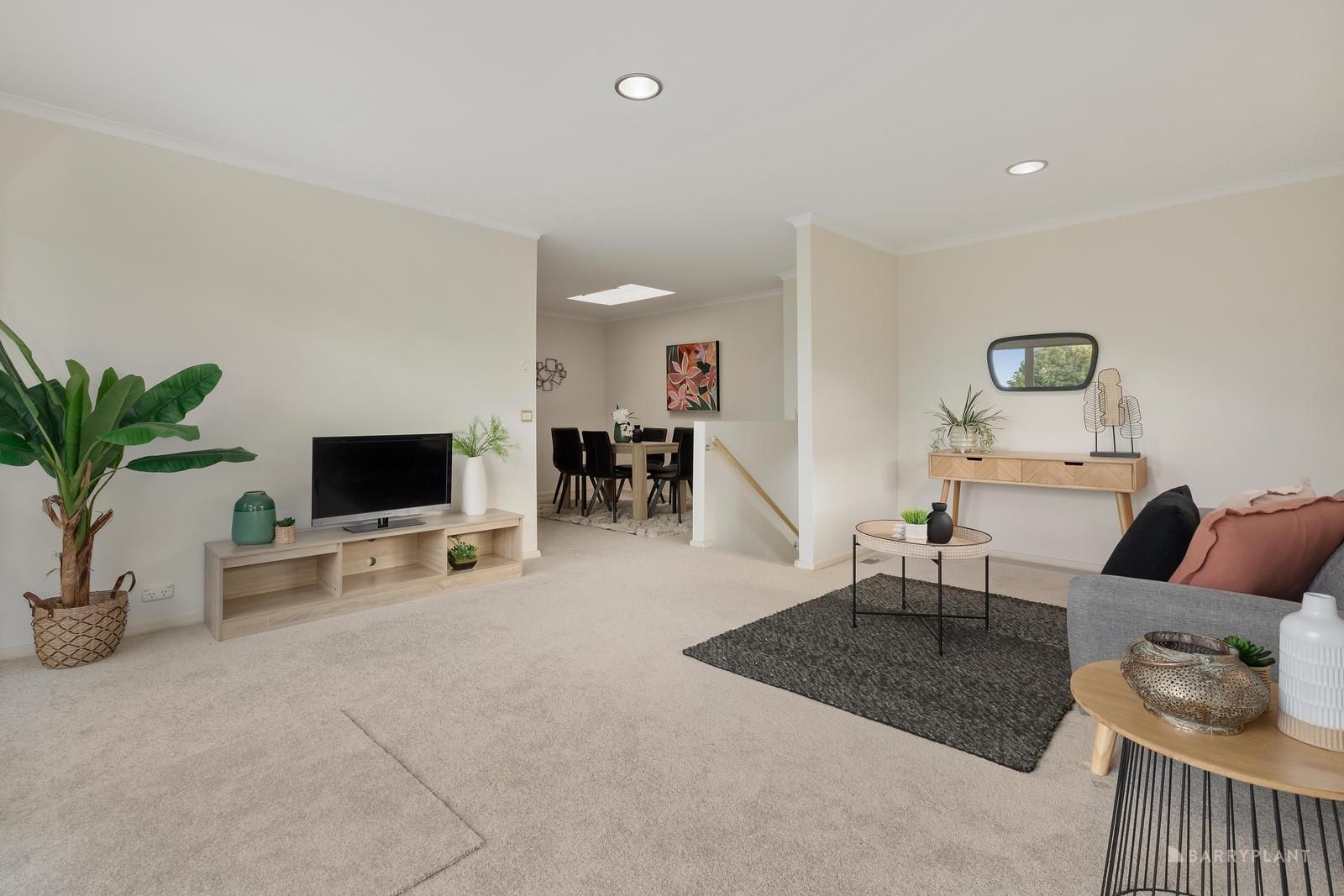 9 Montanus Court, Ringwood VIC 3134, Image 2