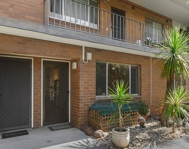 2/13 Walker Street, Brunswick West VIC 3055