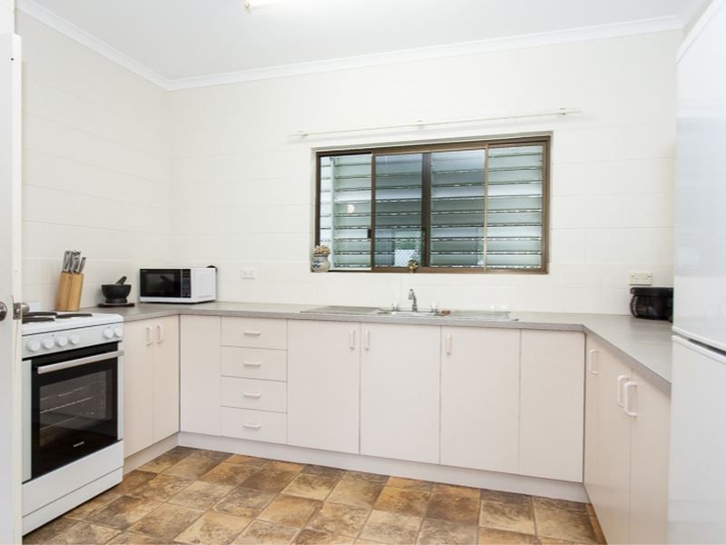 1 & 2/8 Haines Street, Gordonvale QLD 4865, Image 2