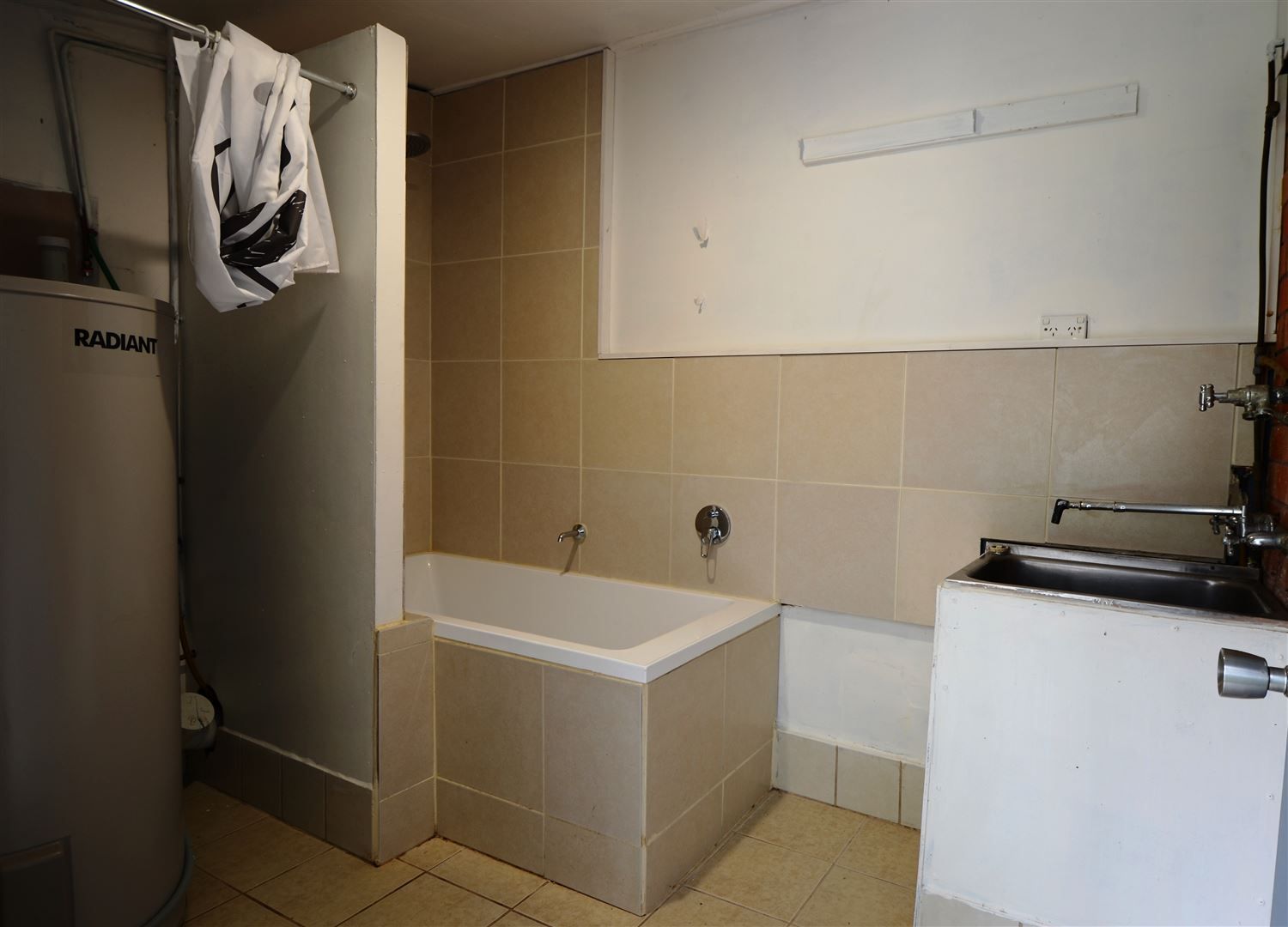 53 HOLLINGWORTH STREET, Port Macquarie NSW 2444 House For Rent 650 Domain