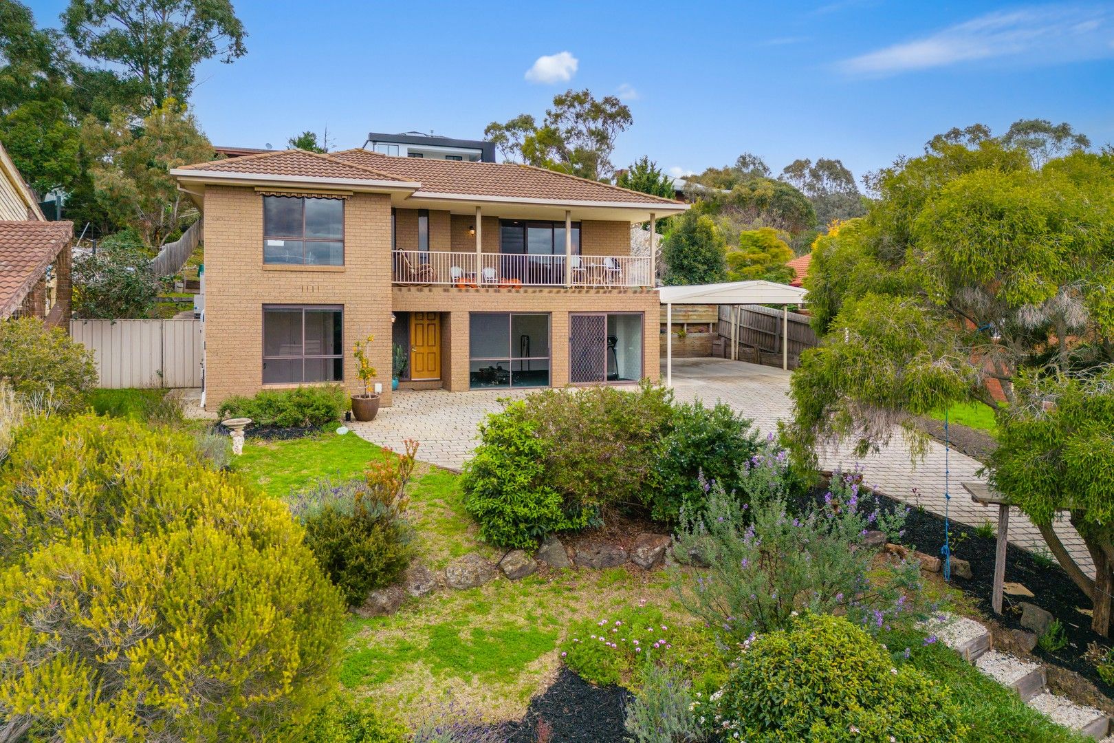 4 bedrooms House in 6 Gleneagles Court DARLEY VIC, 3340