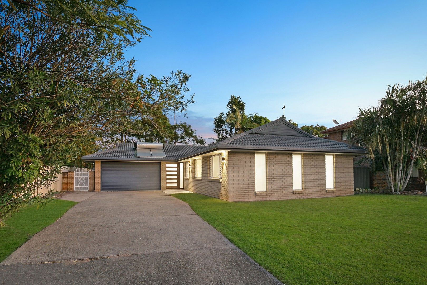 3 bedrooms House in 64 Japonica Drive PALM BEACH QLD, 4221