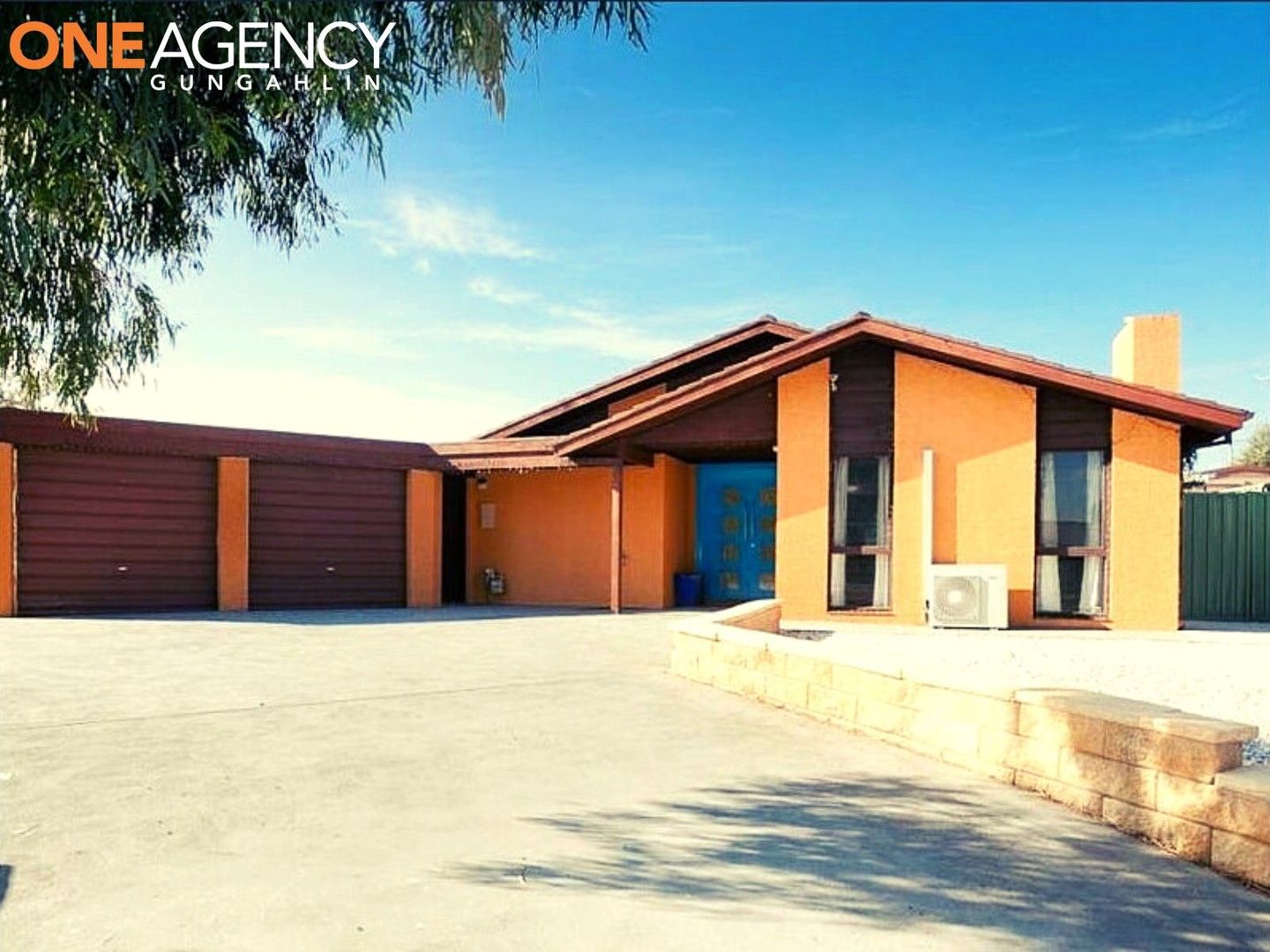 4 bedrooms House in 6 Bear Place CHISHOLM ACT, 2905