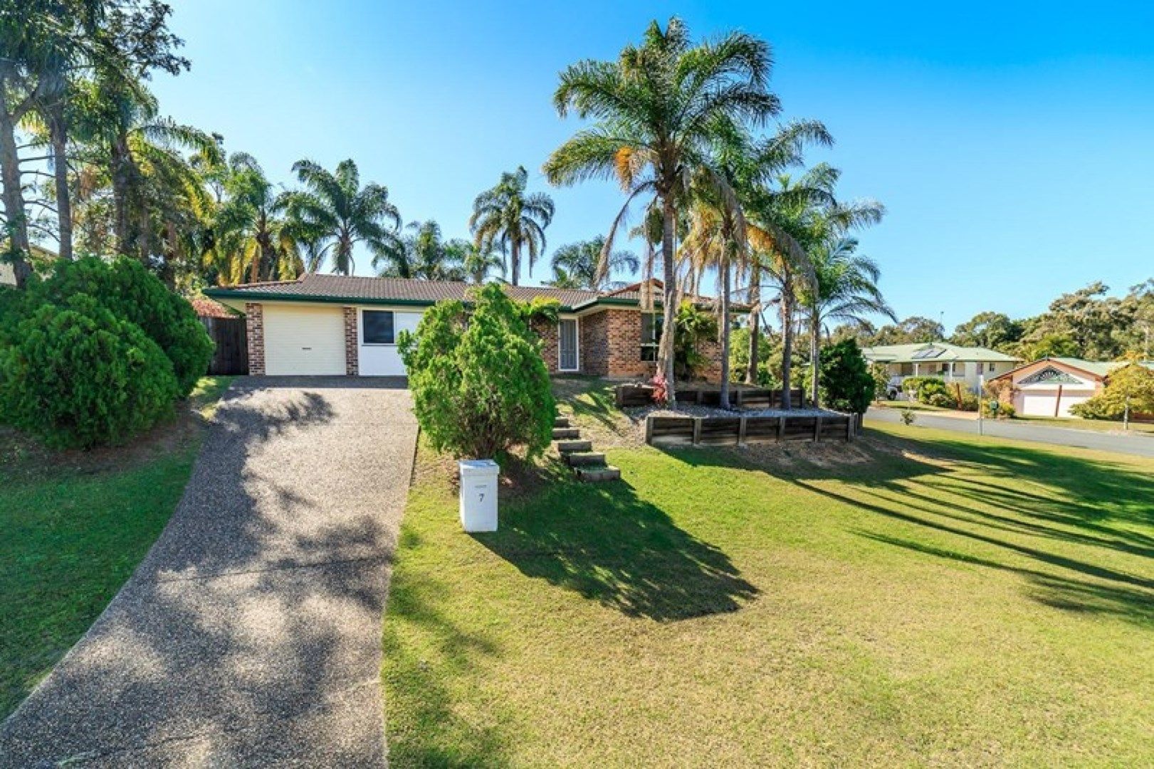 7 Kosciusko Crescent, Southport QLD 4215