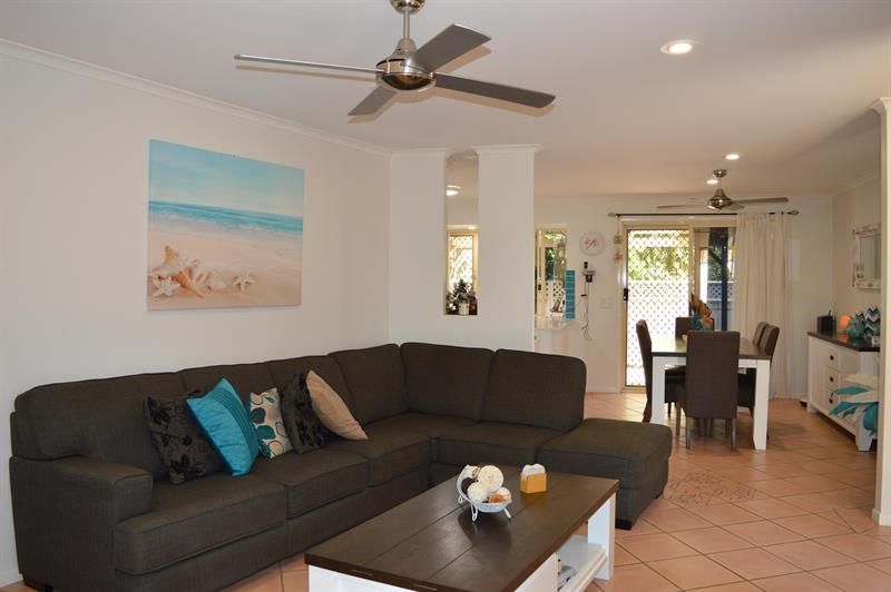 2/14 Conrad Cl, Iluka NSW 2466, Image 2