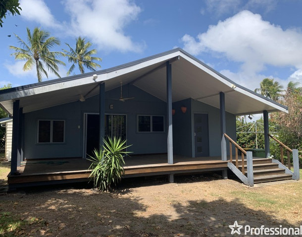 6 Swan Street, Slade Point QLD 4740