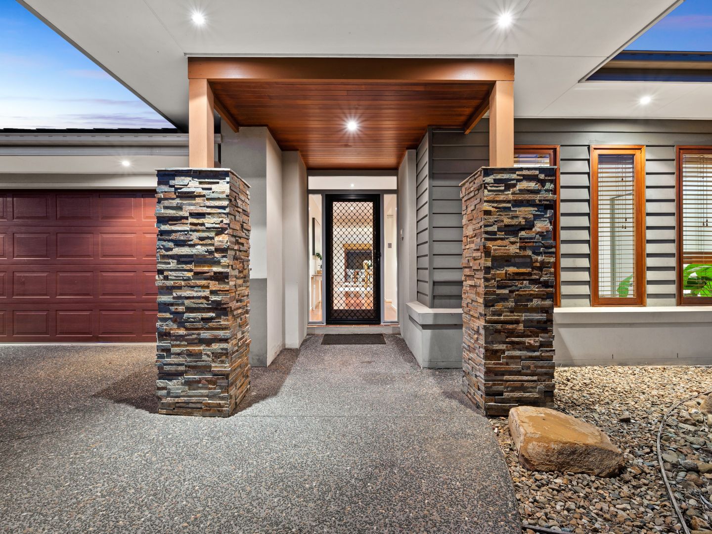 7 Christopher Street, Augustine Heights Property History & Address Research Domain