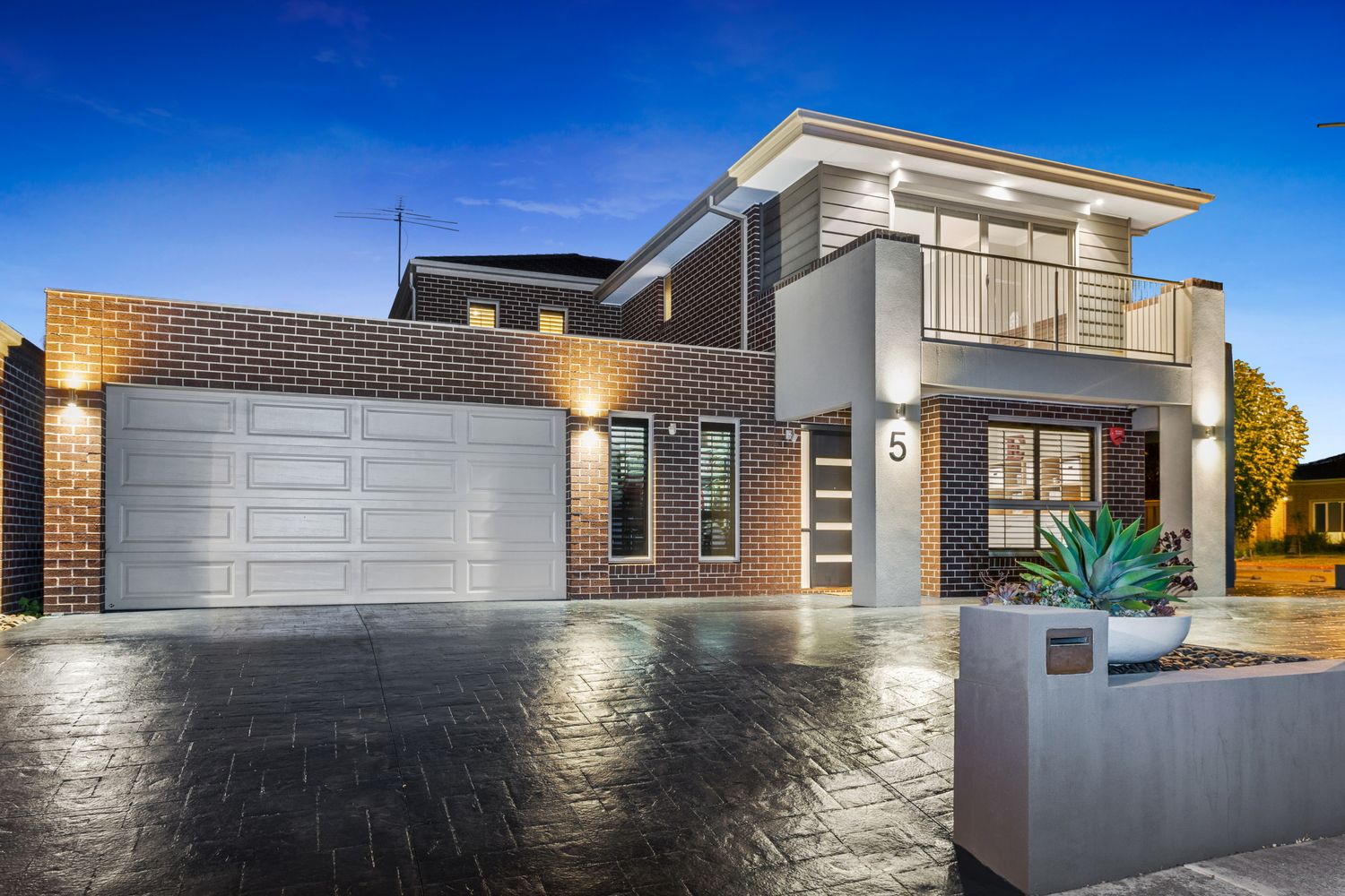 5 The Esplanade, Taylors Hill VIC 3037, Image 0