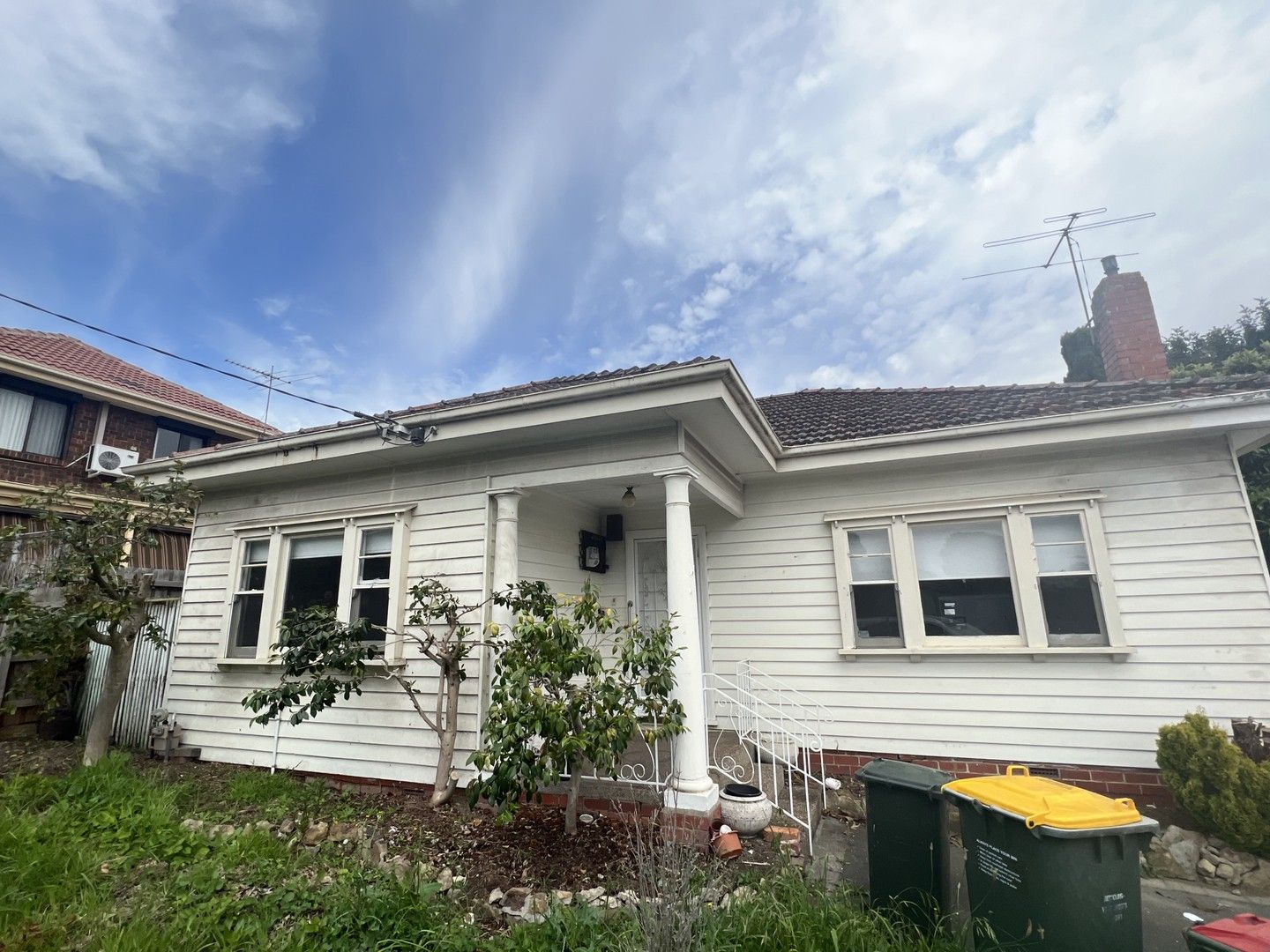 5 bedrooms Apartment / Unit / Flat in 1/1 Avon Street BOX HILL NORTH VIC, 3129