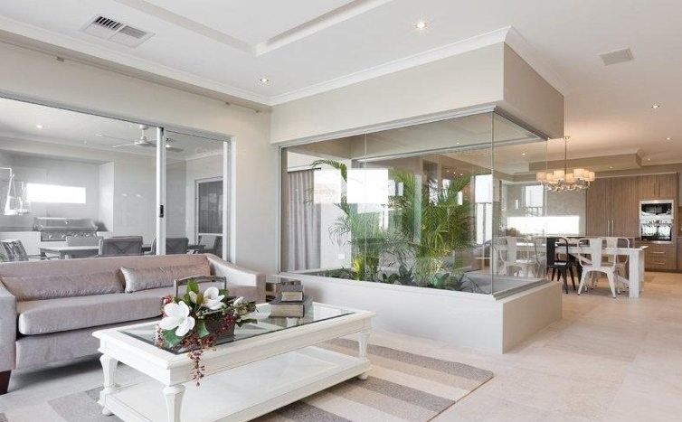 4 bedrooms House in 8 Fortis Pass WANDI WA, 6167