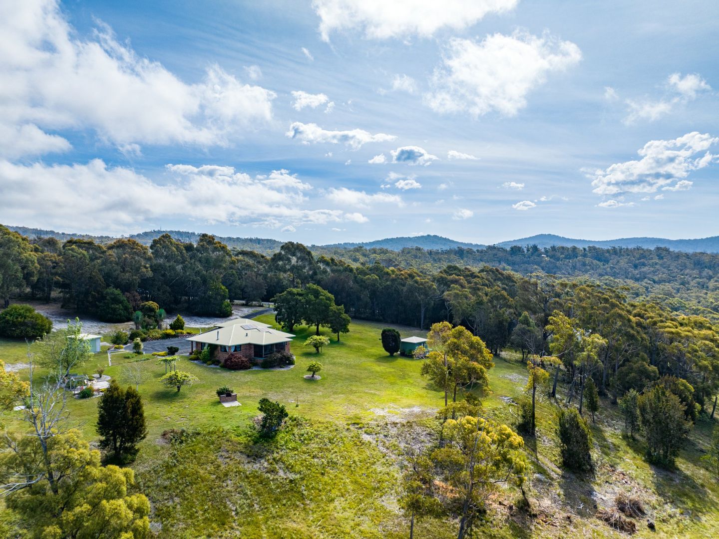 74 Gardens Road, Binalong Bay TAS 7216, Image 2