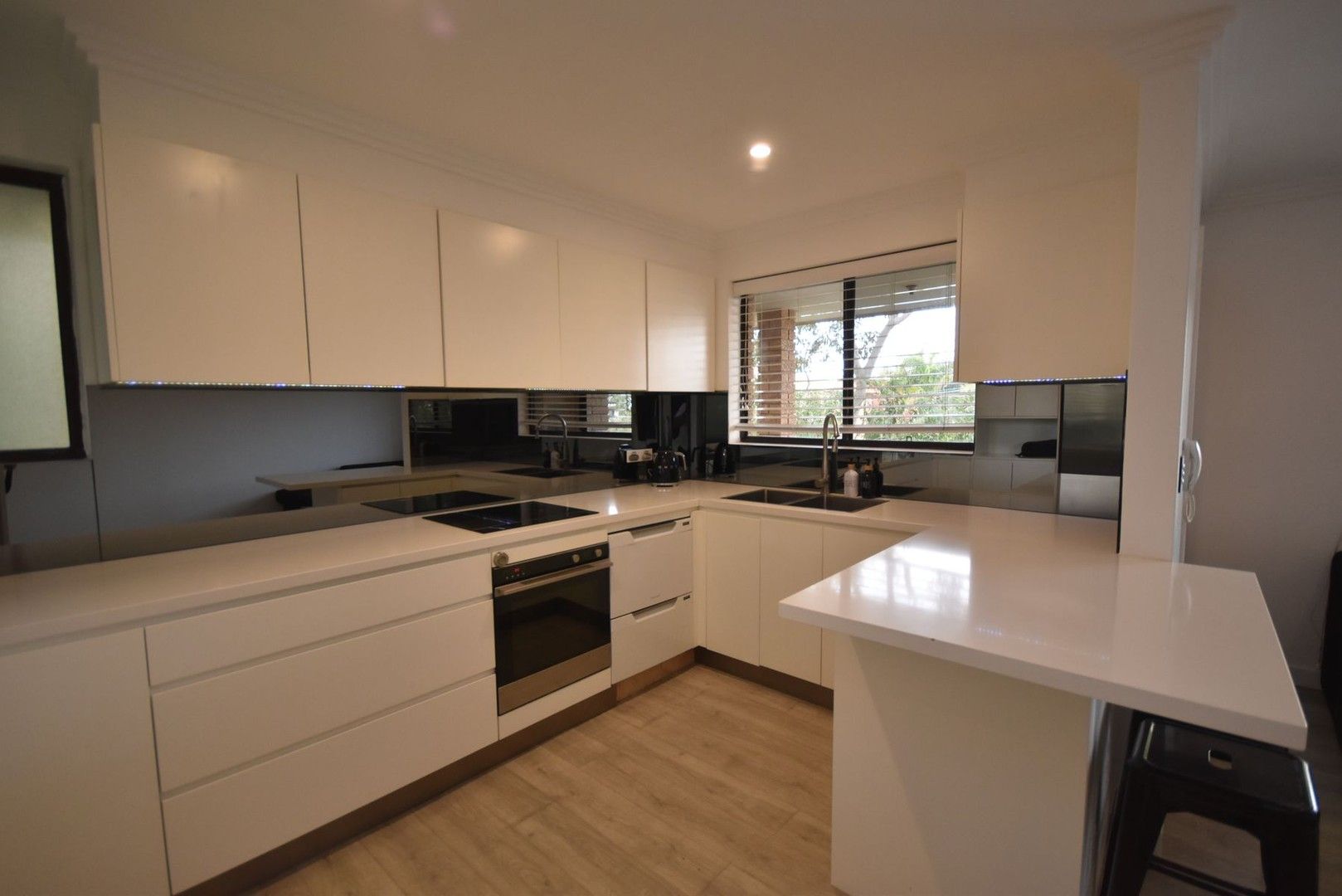 1 bedrooms Apartment / Unit / Flat in 6/25-27 Parramatta Street CRONULLA NSW, 2230