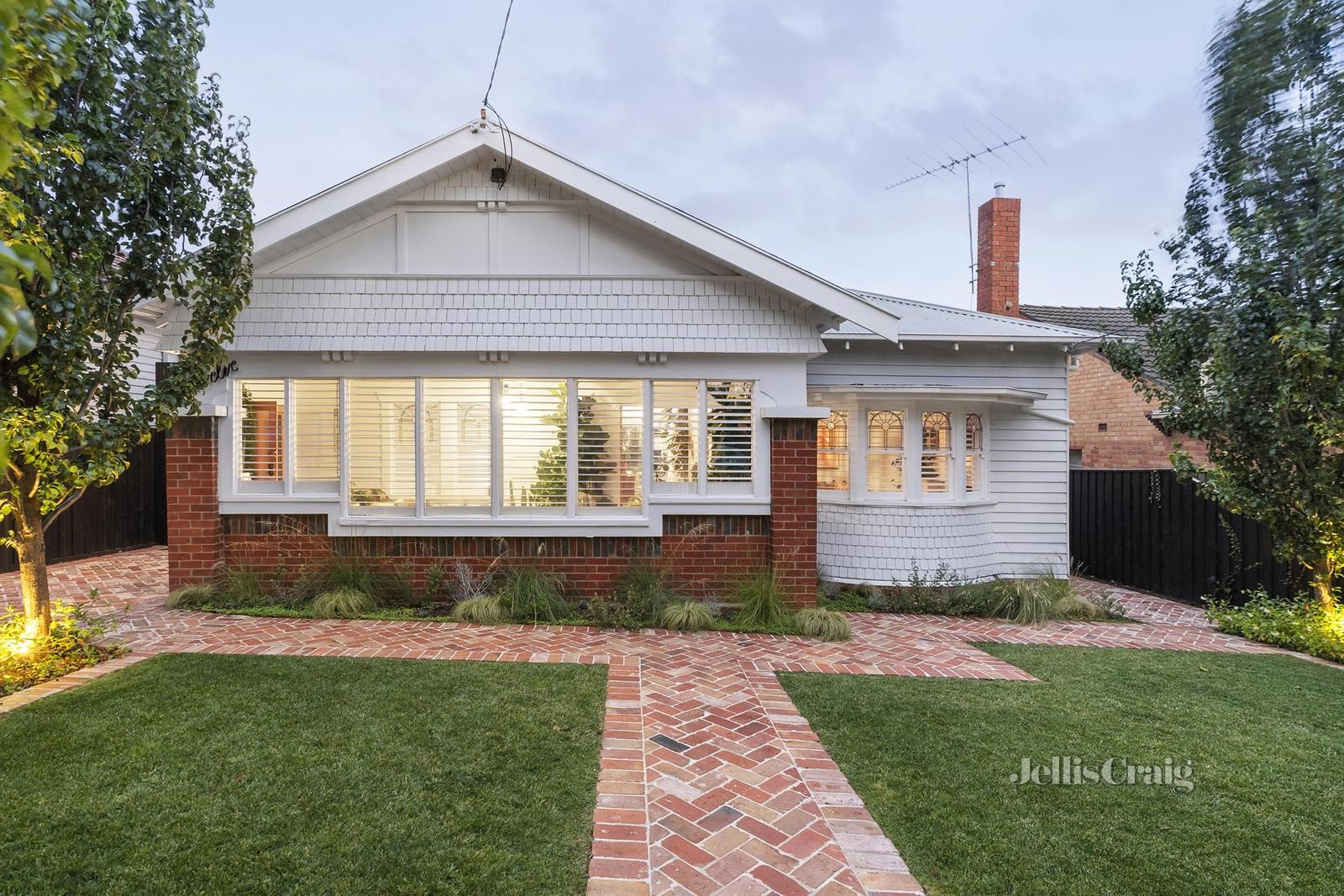 12 Central Avenue, Manifold Heights VIC 3218, Image 1
