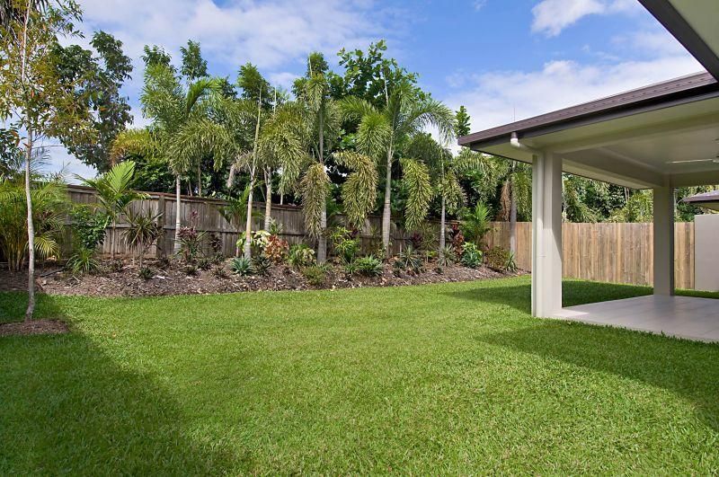 2/4 Michelia Street, Palm Cove QLD 4879, Image 1